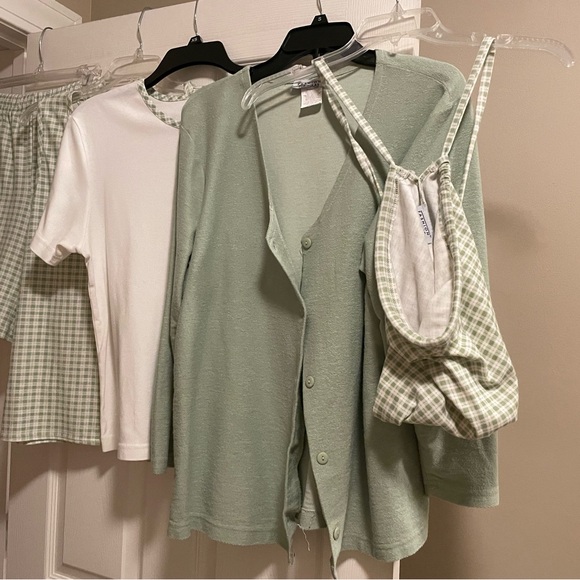 5 piece matching set! Pre-owned and cared for!  FASHION FORMULAS! - Picture 3 of 16